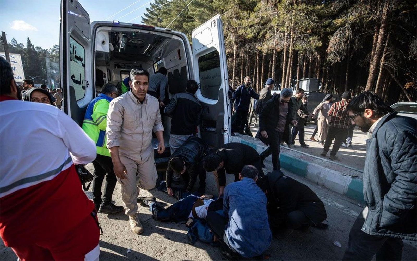 Estado Islámico reivindica los atentados con 84 muertos en el sur de Irán