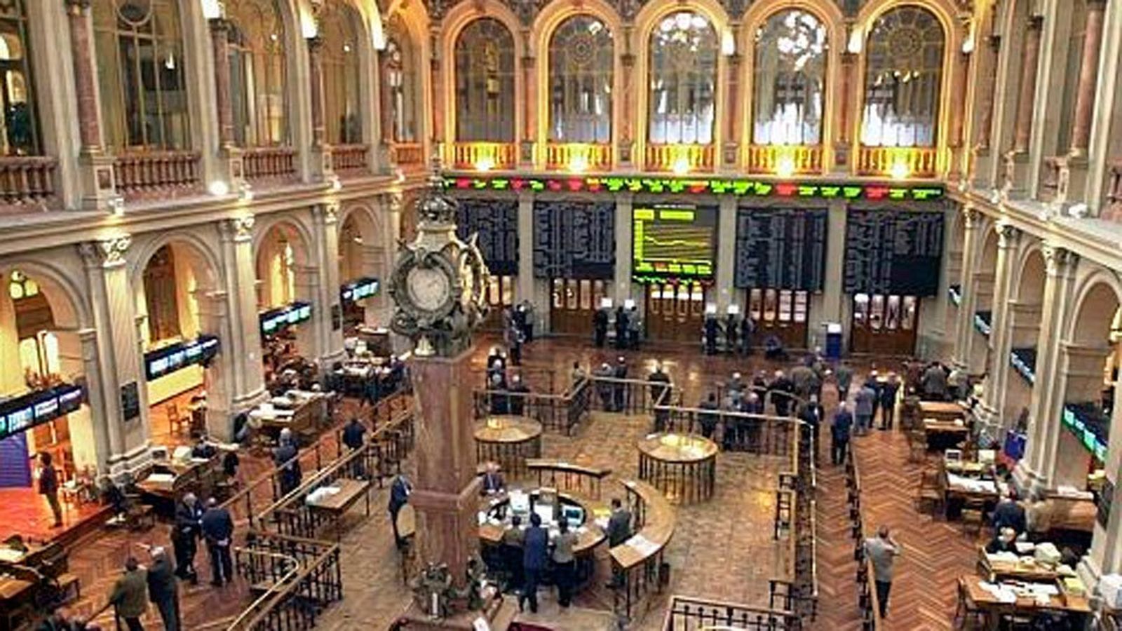 La Bolsa castiga los resultados de Cataluña y el IBEX 35 cae un 1,27 %