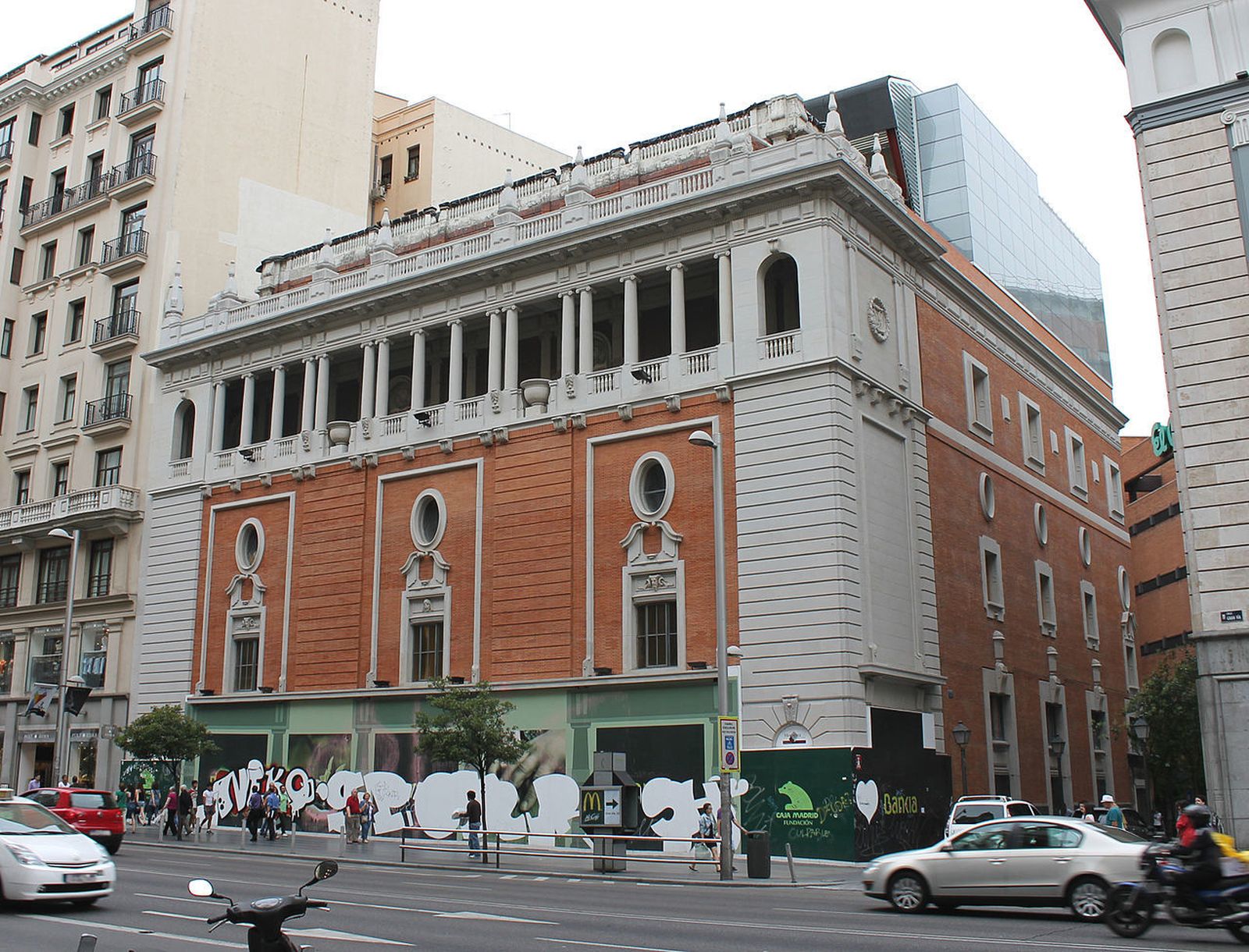 El Palacio de la Música / Wikipedia