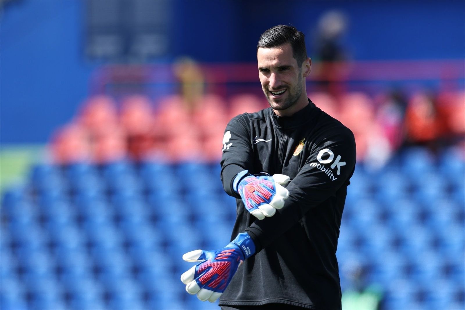 Sergio Rico: "Sigo trabajando en mi recuperación. Me siento muy afortunado”