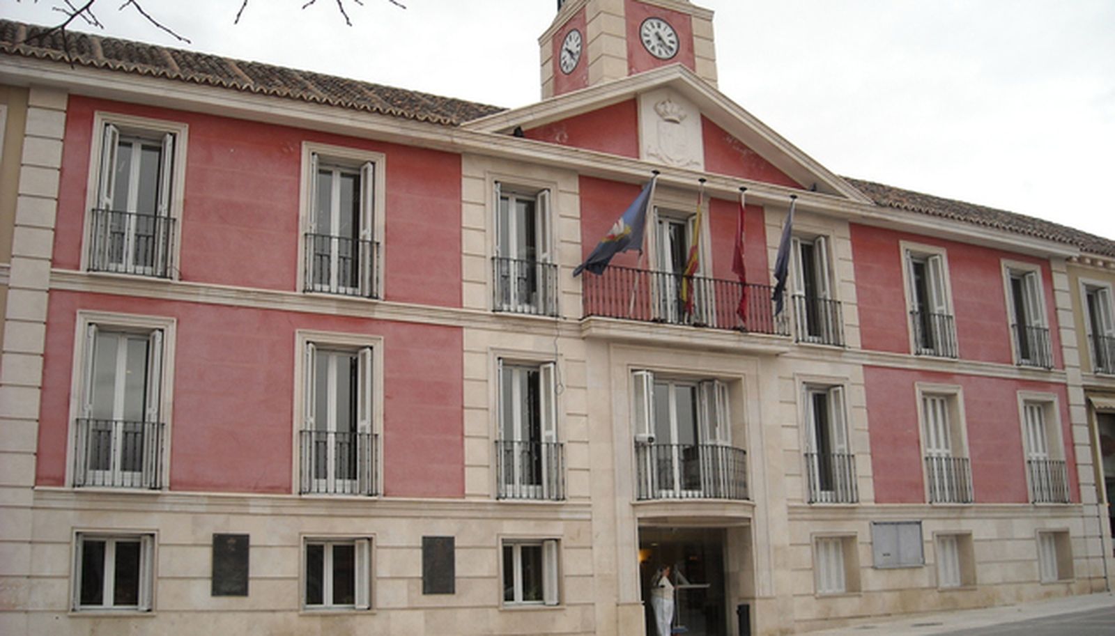 El Ayuntamiento de Aranjuez y Arcópoli se unen contra la homofobia