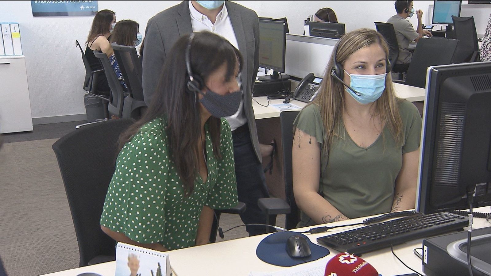 El servicio de teleasistencia llegará a 30.000 mayores más en Madrid