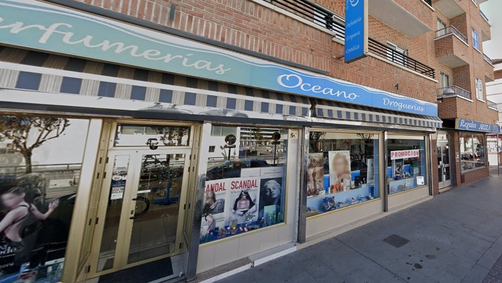 Comercios de la calle Gonzalo de Córdoba, en San Fernando de Henares