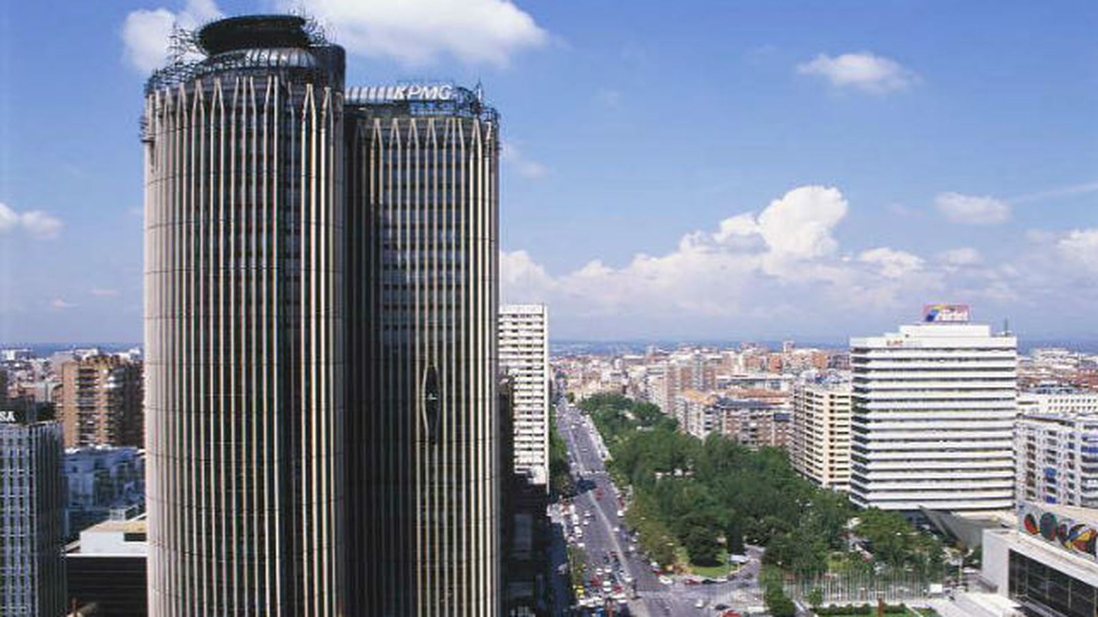 Torre Europa cambia de "look". Así rejuvenece un rascacielos emblemático