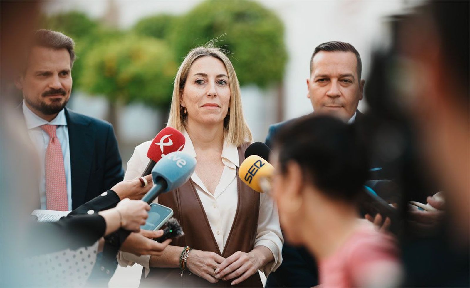 PP y Vox anuncian su acuerdo para investir a Guardiola presidenta de la Junta de Extremadura