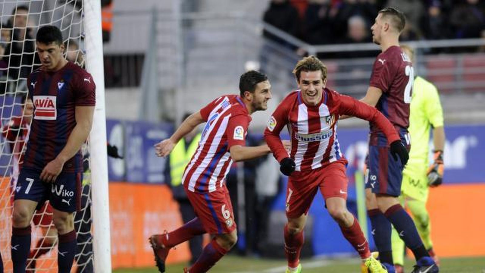 Griezmann ante el Eibar