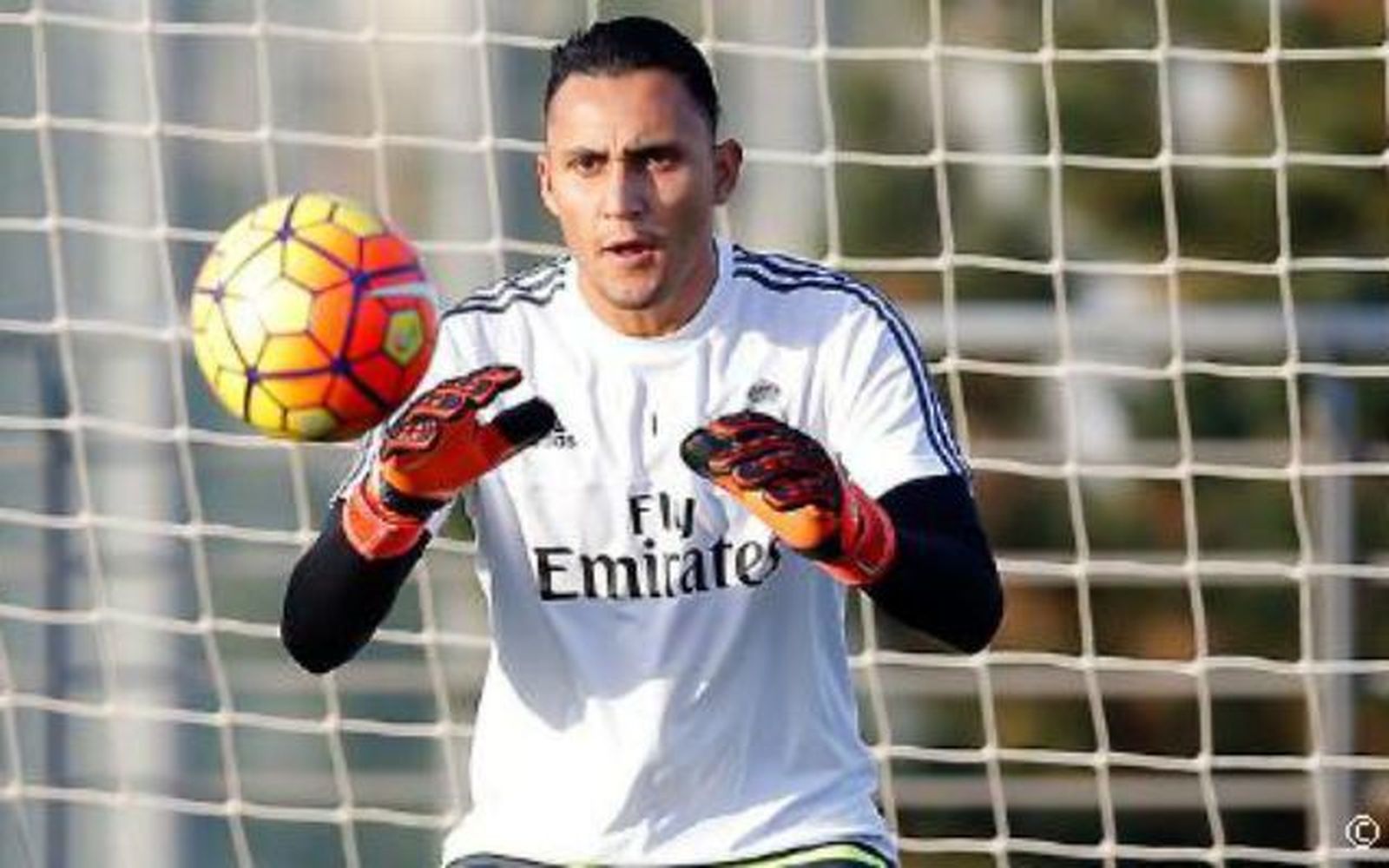 Keylor ya se entrena y estará en el Clásico
