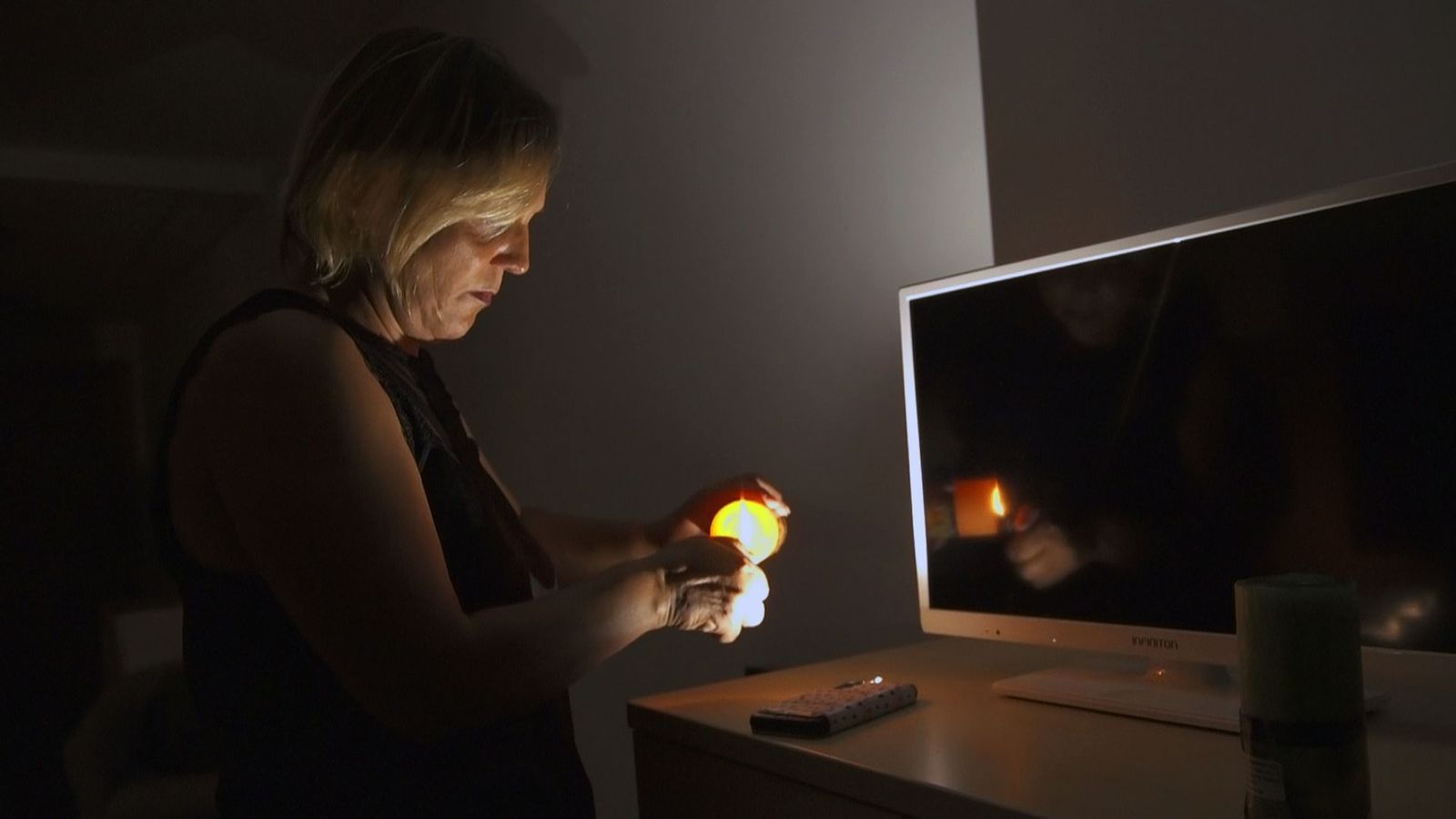Vecinos de Barajas denuncian llevar 3 meses sin luz