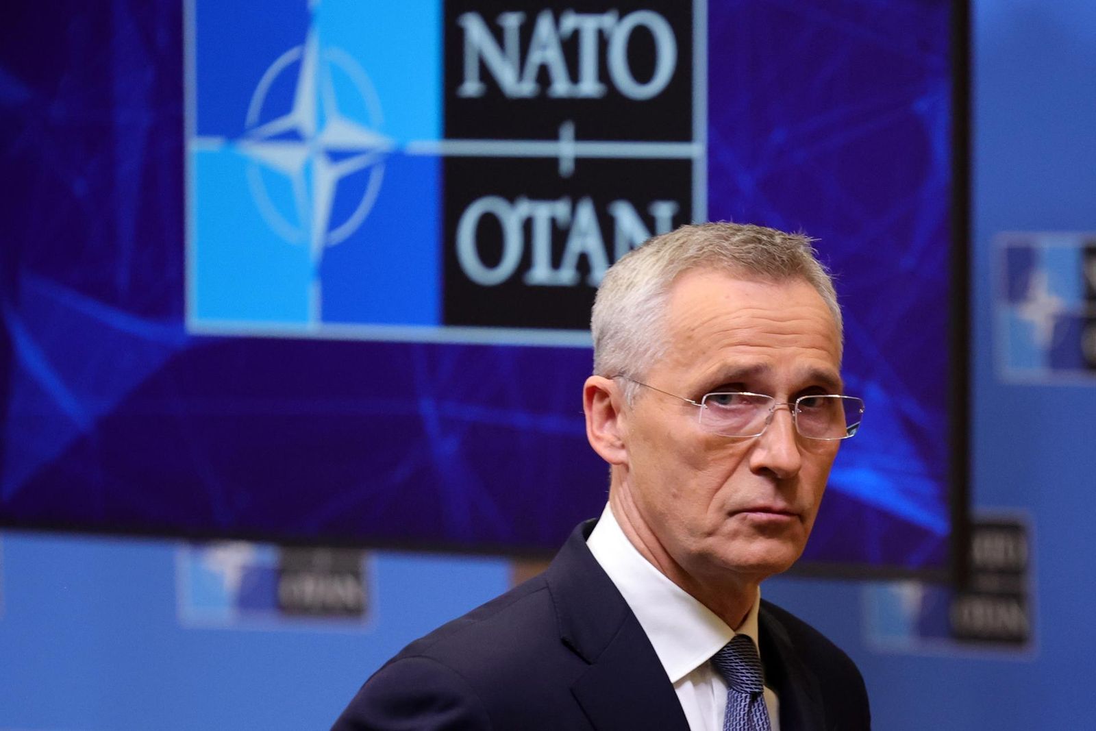 Jens Stoltenberg en rueda de prensa