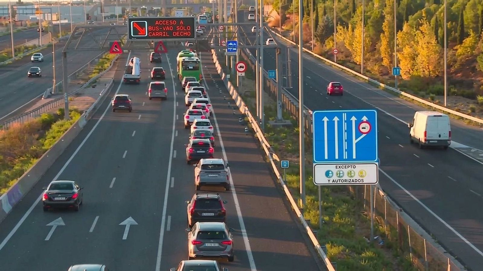 Estos son los cuatro radares que controlan las líneas continuas en Madrid