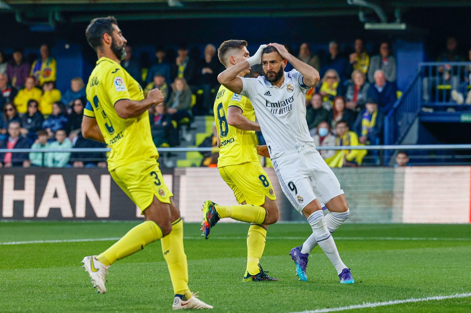 Benzema ante el Villarreal