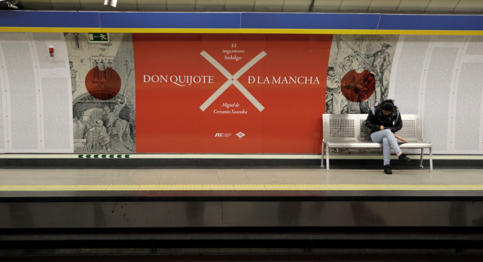 'El Quijote' ya puede leerse en las paredes del metro de Madrid