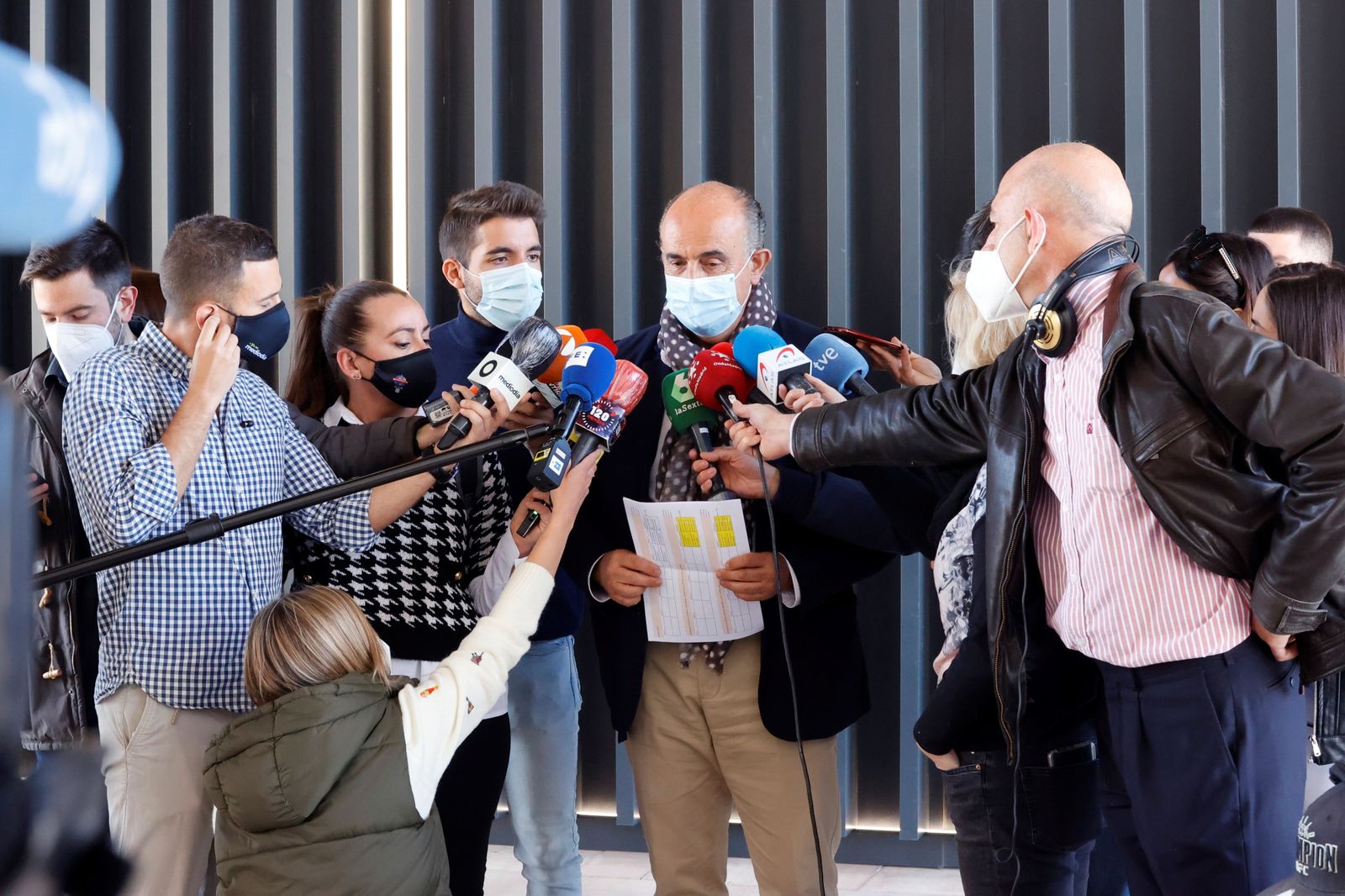 Madrid incluye a grandes hospitales y el Wizink en la estrategia de vacunación