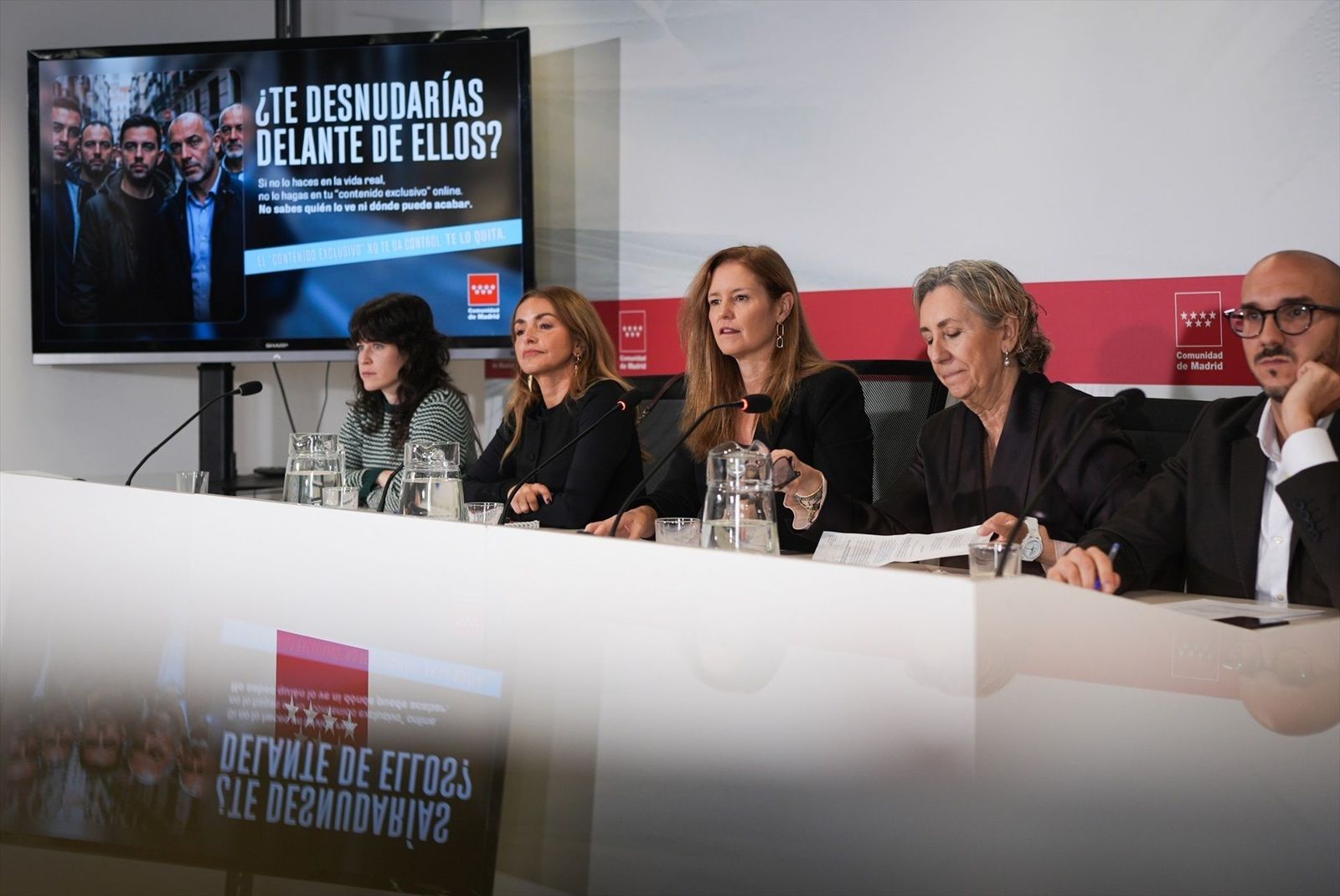 Madrid lanza la campaña '¿Te desnudarías delante de ellos' contra la pornografía digital