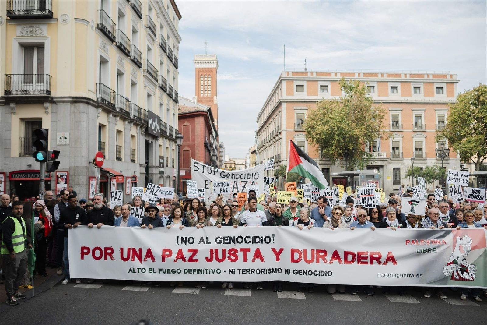 Unas 2.500 personas se movilizan en Madrid por una paz justa en Palestina
