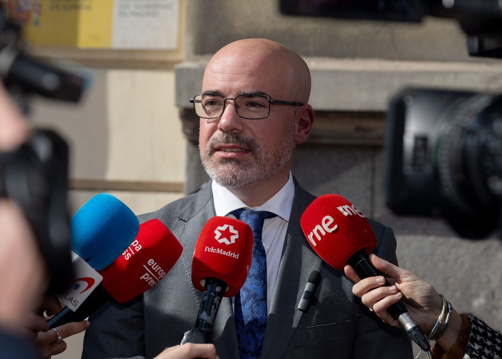 El PP de Madrid rompe relaciones con el delegado del Gobierno por sus acusaciones contra la Comunidad