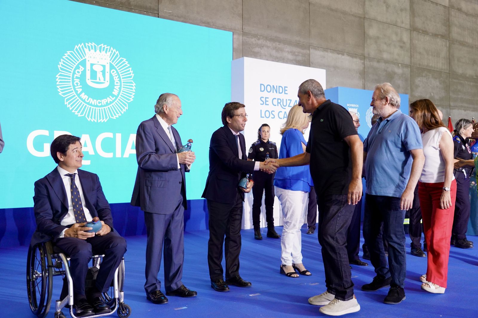 Madrid reconoce a los 272 jubilados de los servicios de seguridad y emergencia