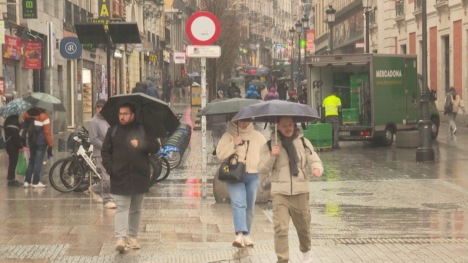 La lluvia no dará tregua en Madrid durante todo el fin de semana