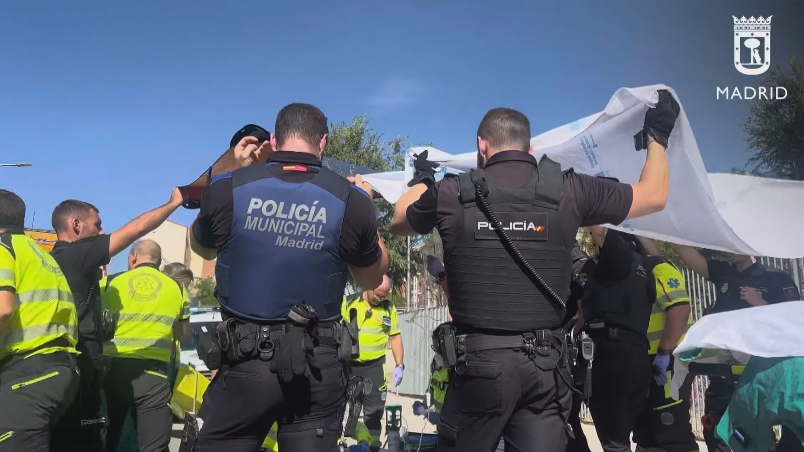 Muere la mujer golpeada por el coche de  su pareja en Entrevías tras una discusión