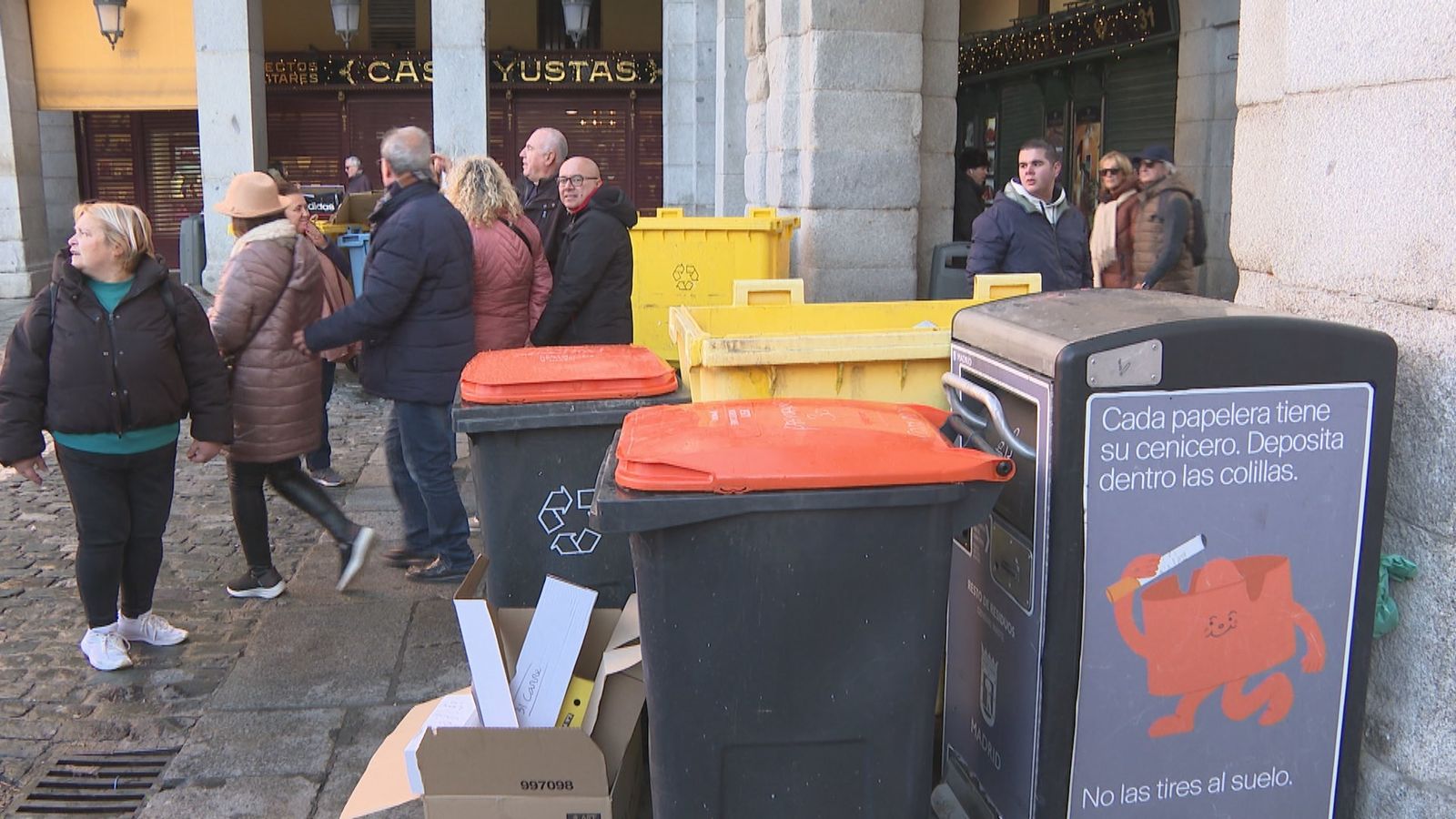 Esta Nochevieja ni en Año Nuevo habrá recogida de basura, aunque se reforzará la limpieza
