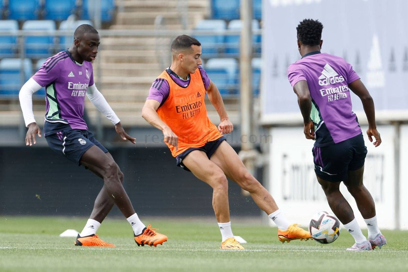 Vinícius, Asensio y Benzema confirman sus buenas sensaciones
