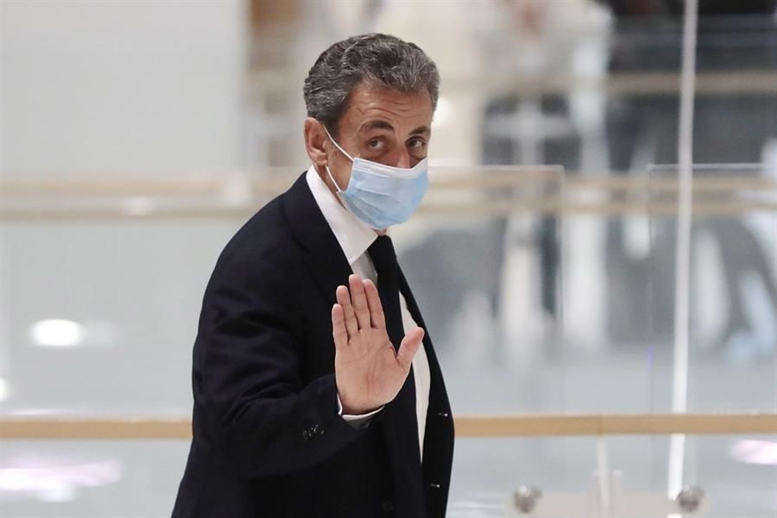 Aplazado el juicio histórico por corrupción contra Nicolas Sarkozy por la enfermedad de un acusado