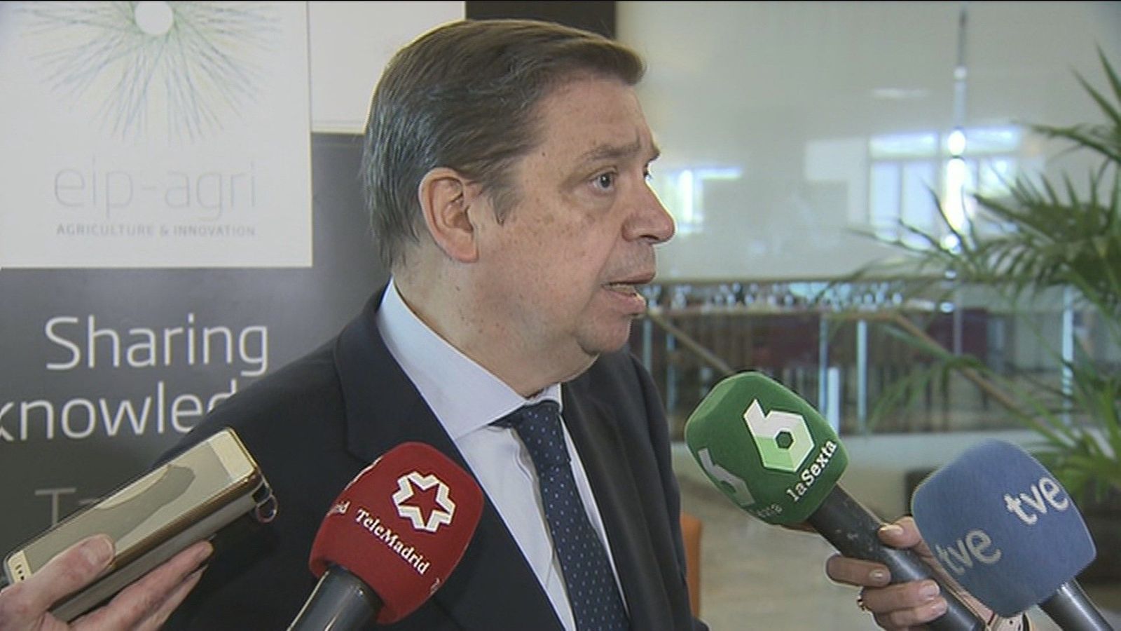 Planas reclama un esfuerzo social para mejorar la retribución del campo español