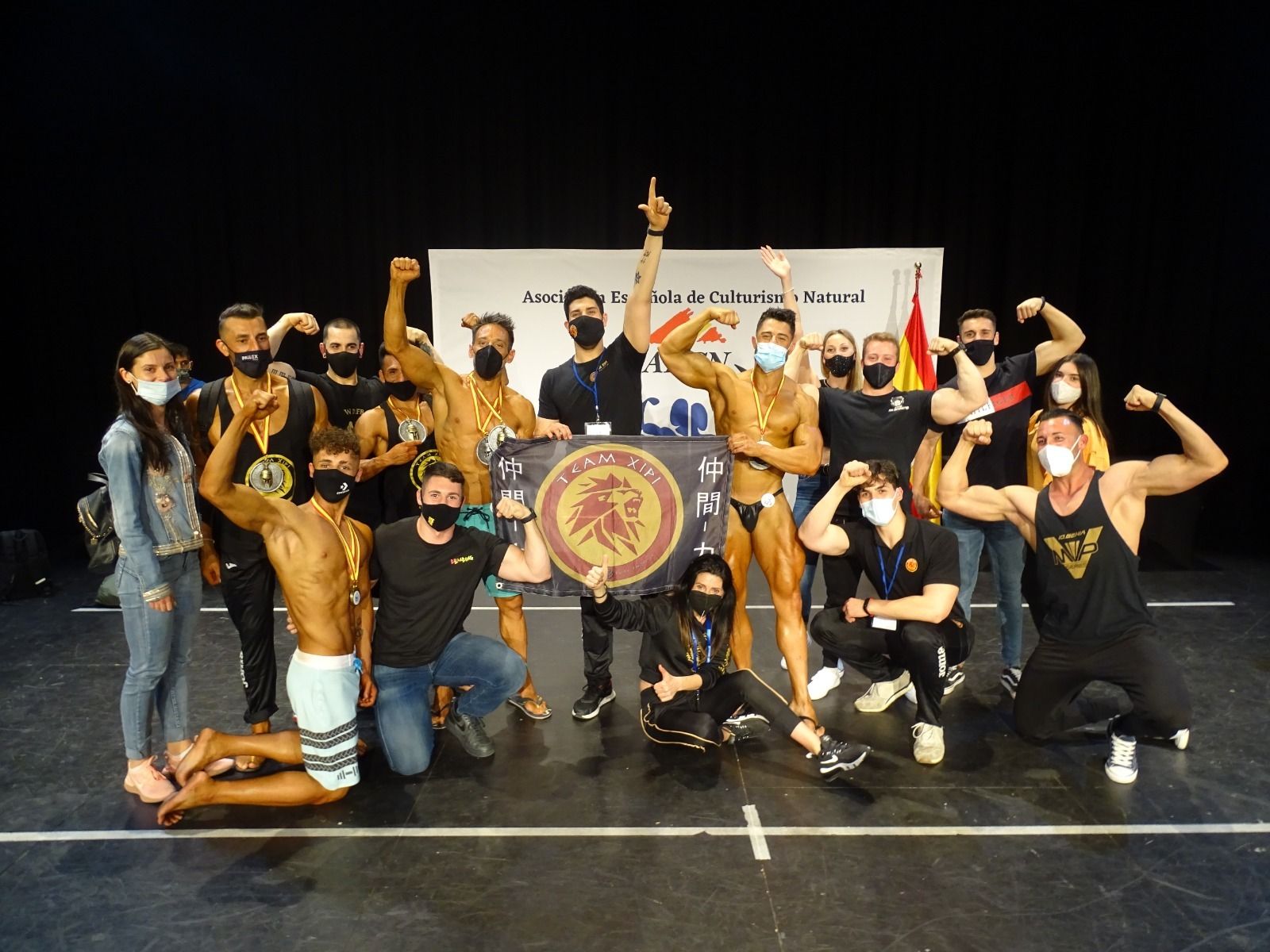 Los guerreros espartanos de la Asociación Española de Culturismo Natural (AECN)