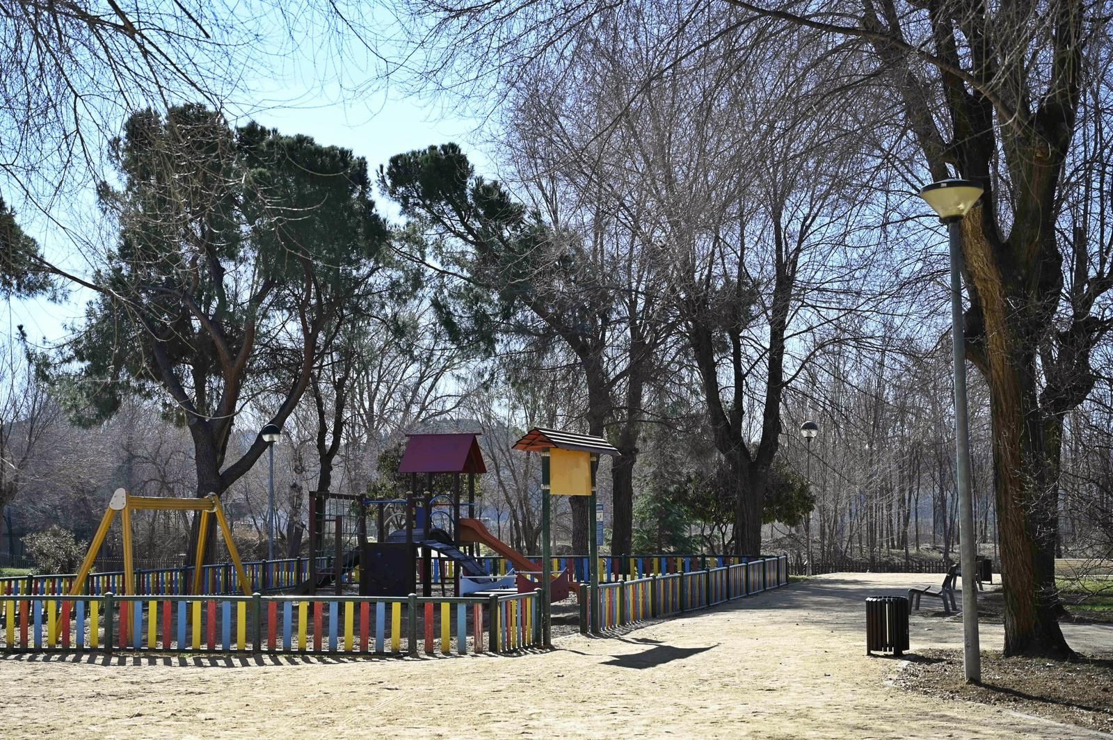 Zona infantil en el Parque de la Juventud de Alcalá de Henares