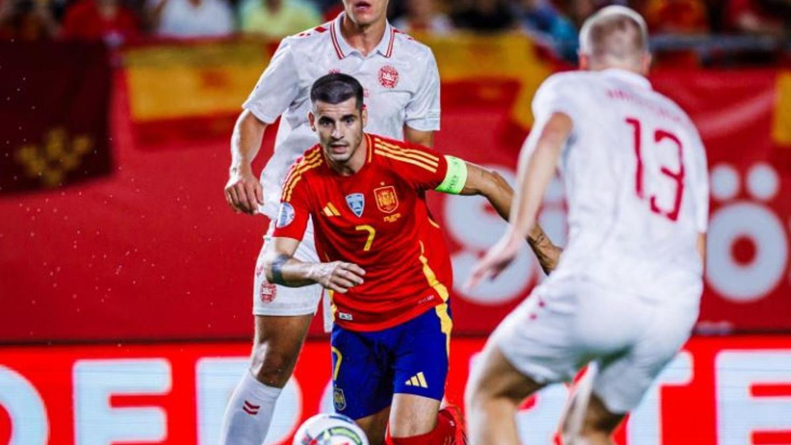 Morata ante Dinamarca