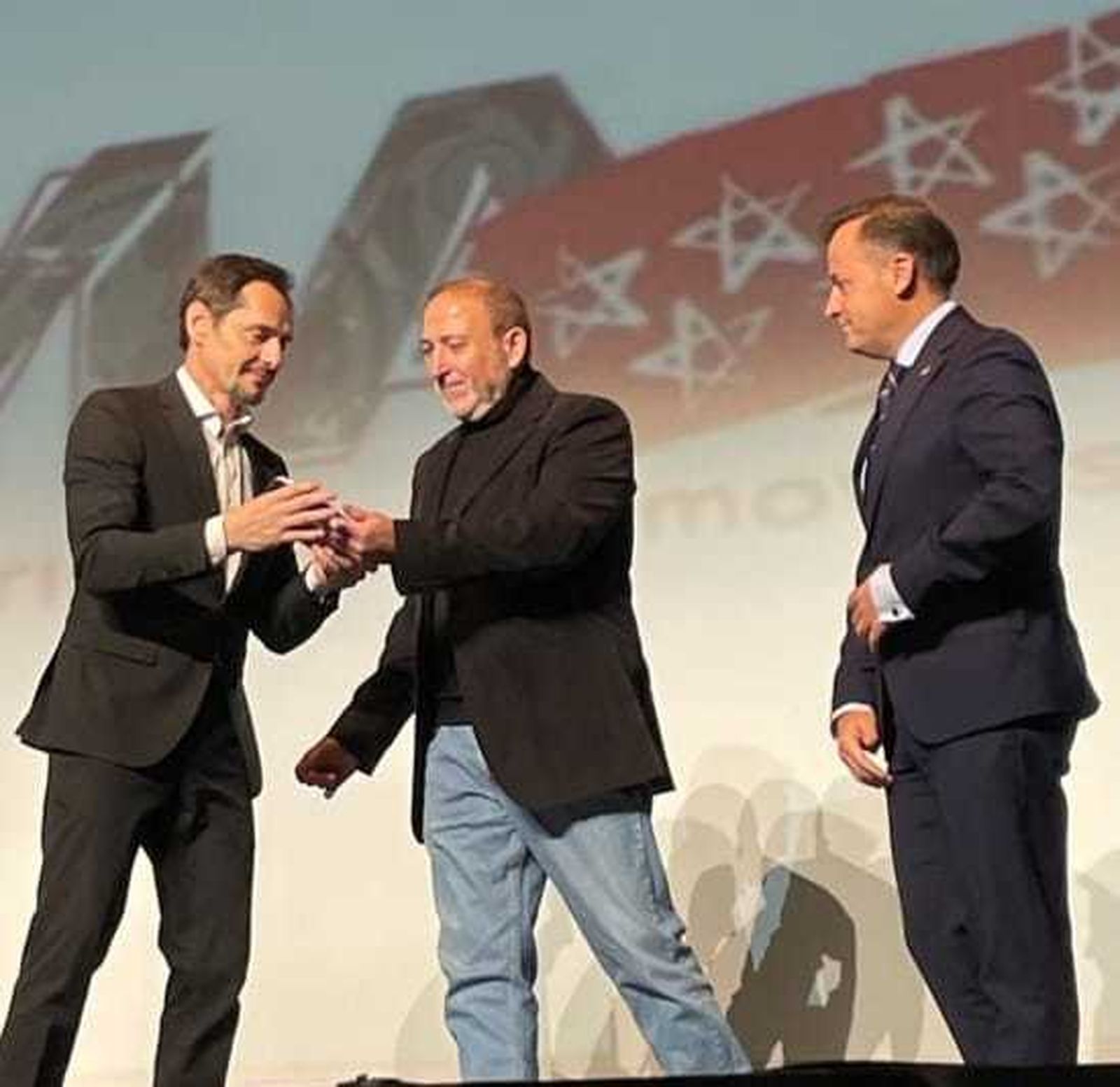 La Federación Madrileña de Automovilismo premia a la redacción de Deportes de Telemadrid