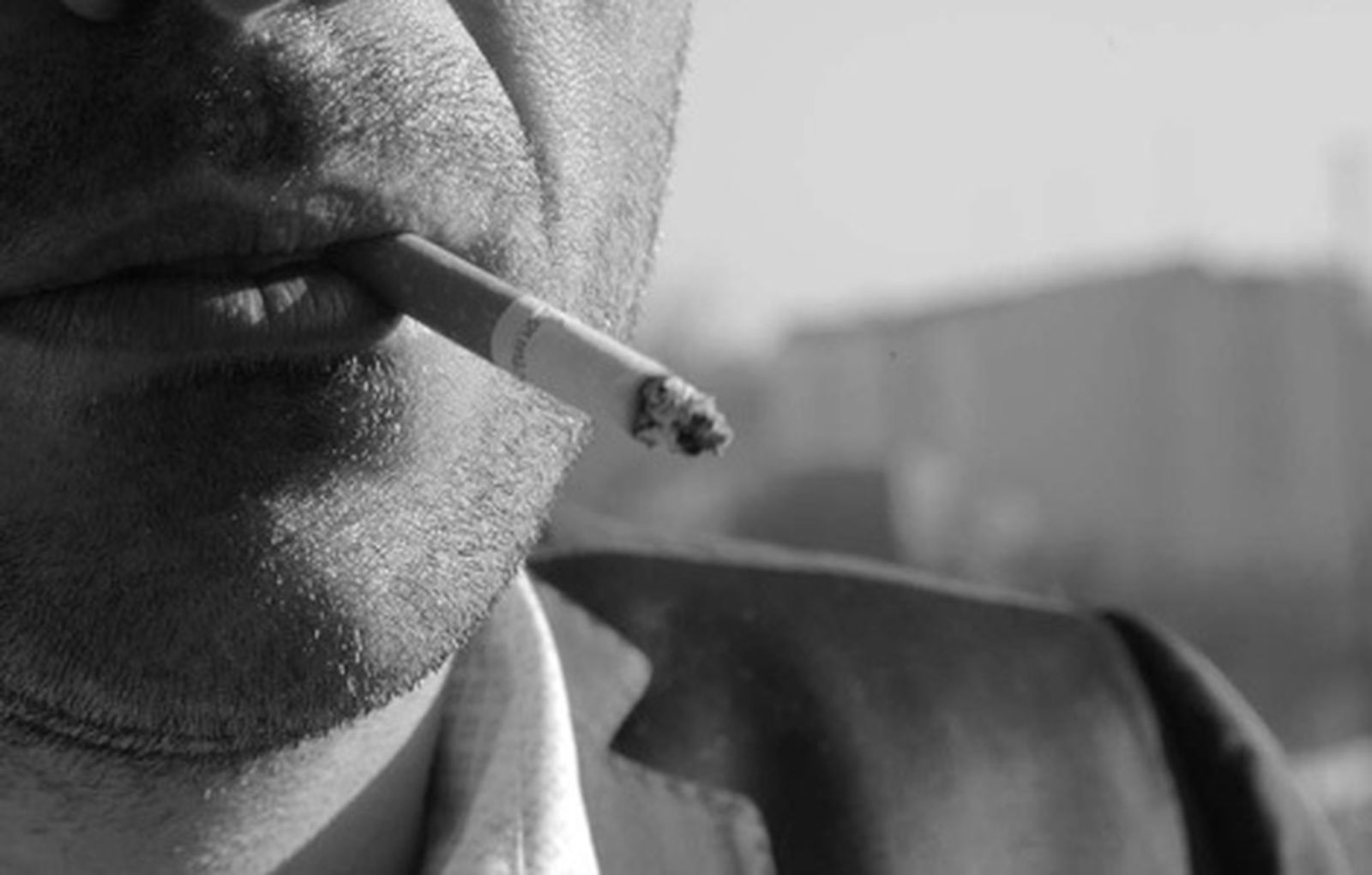fumador_tabaco_byn470