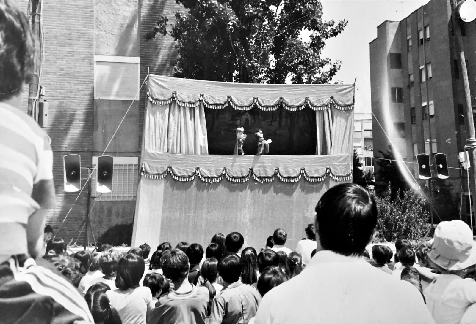 Teatro de títeres en las fiestas de San Lorenzo de Hortaleza, en los años 70
