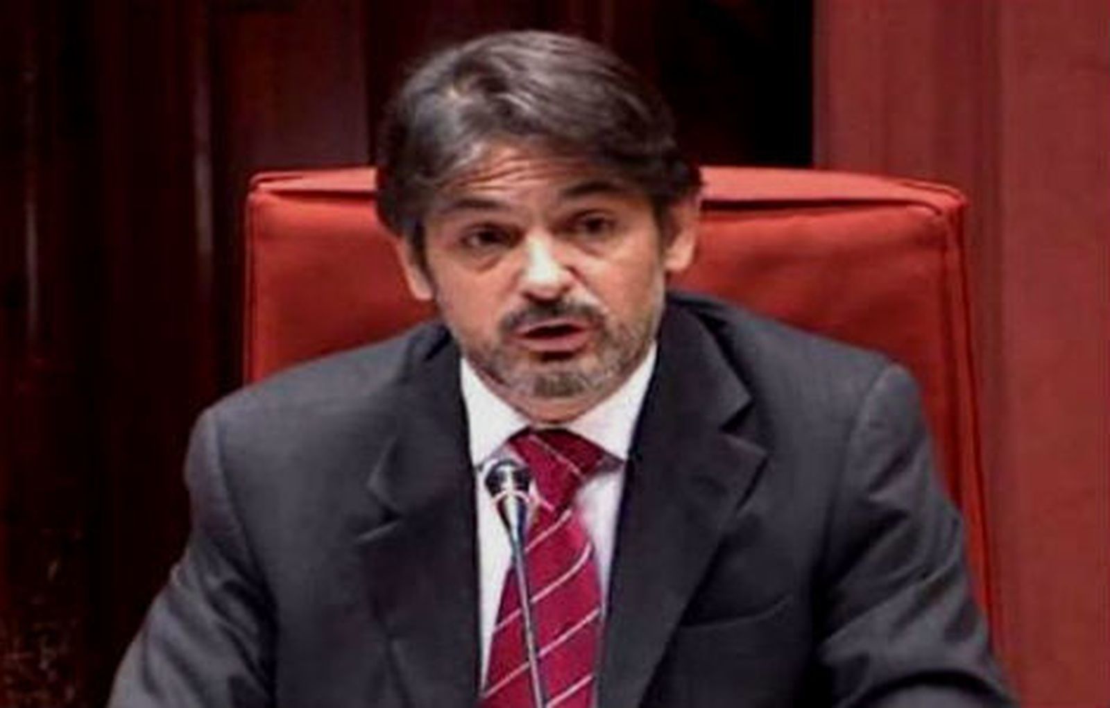 Oriol Pujol expresa la voluntad de diálogo con el Gobierno para celebrar consulta