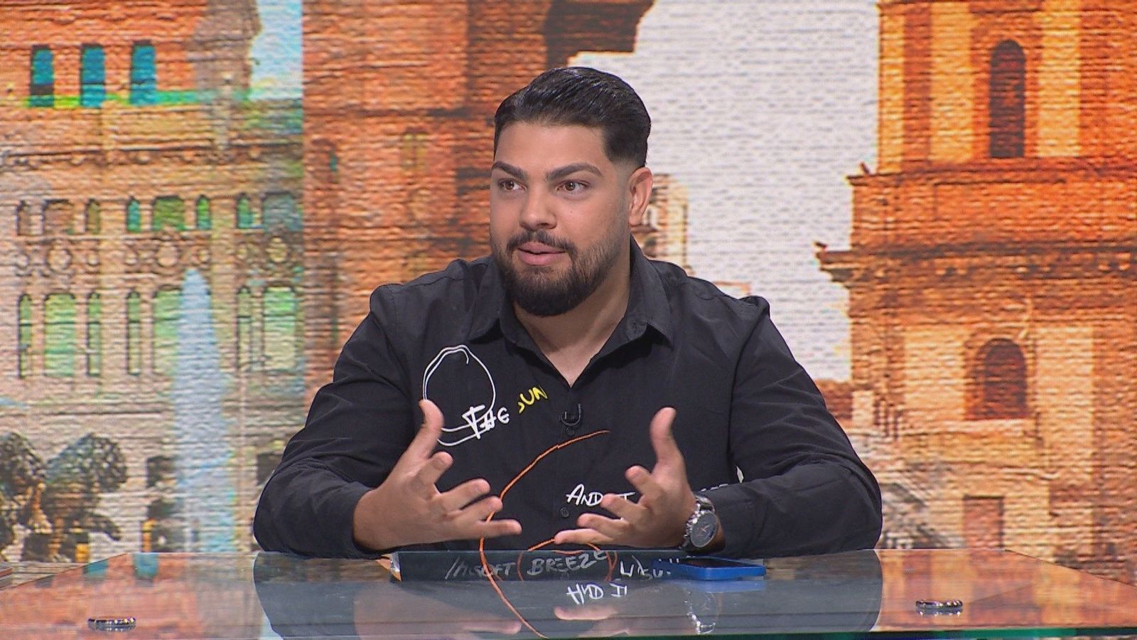 Aarón Escudero y el antigitanismo: "Imaginad cuando te deniegan un alquiler o cuando te persiguen en un supermercado..."