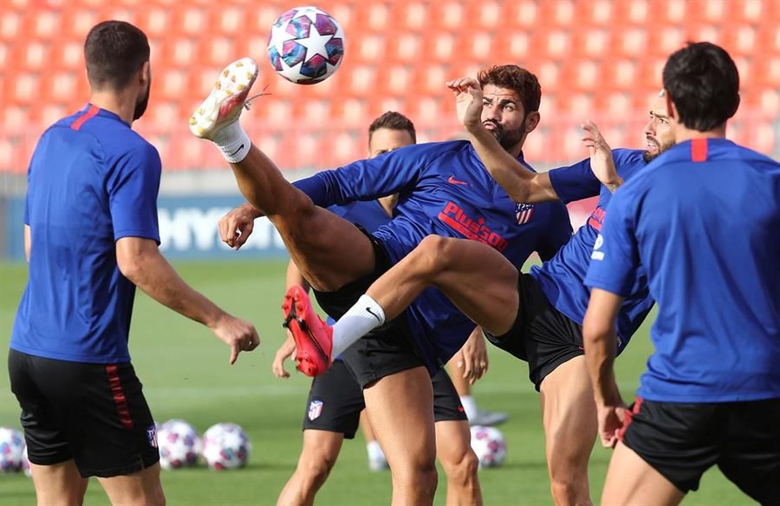 Correa y Vrsaljko, contagiados de covid-19 del Atlético, mientras el resto del equipo da negativo