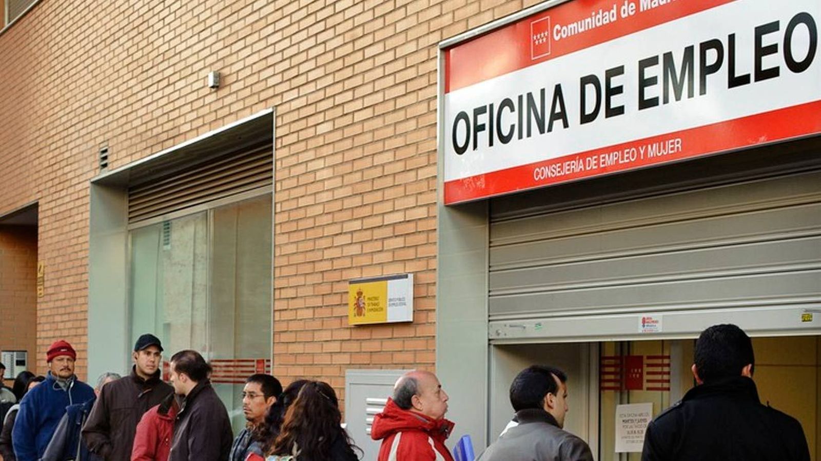 Octubre registra en Madrid la mayor bajada de paro, un 0,6% menos
