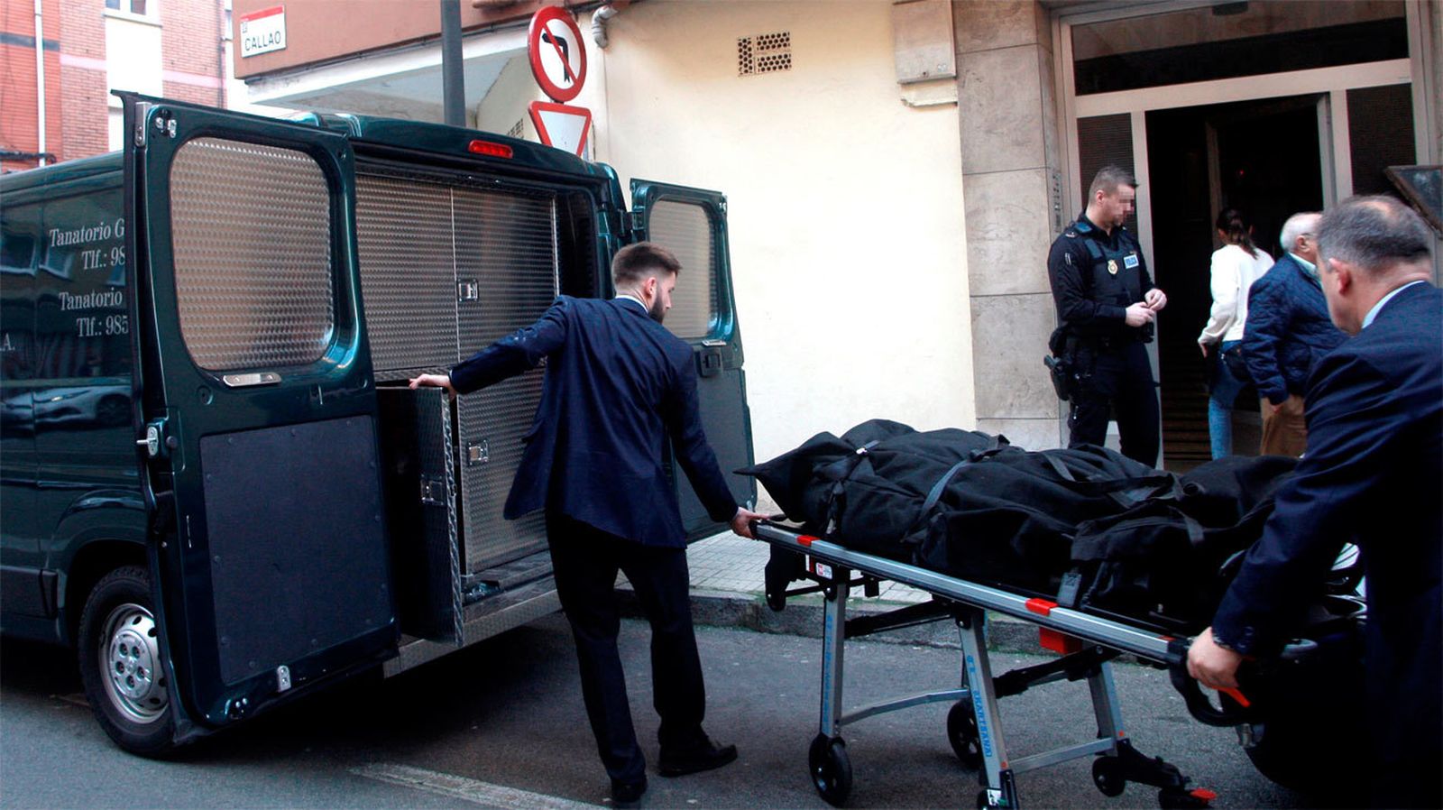 Hallan muerta a una mujer en su casa de Gijón y buscan a su expareja