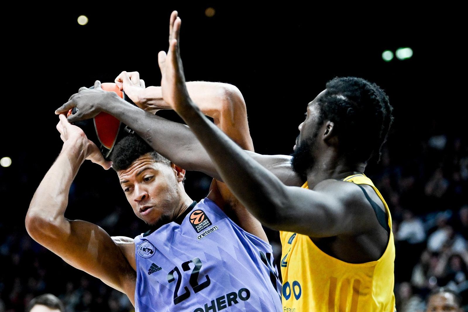 Tavares ante el Alba Berlín