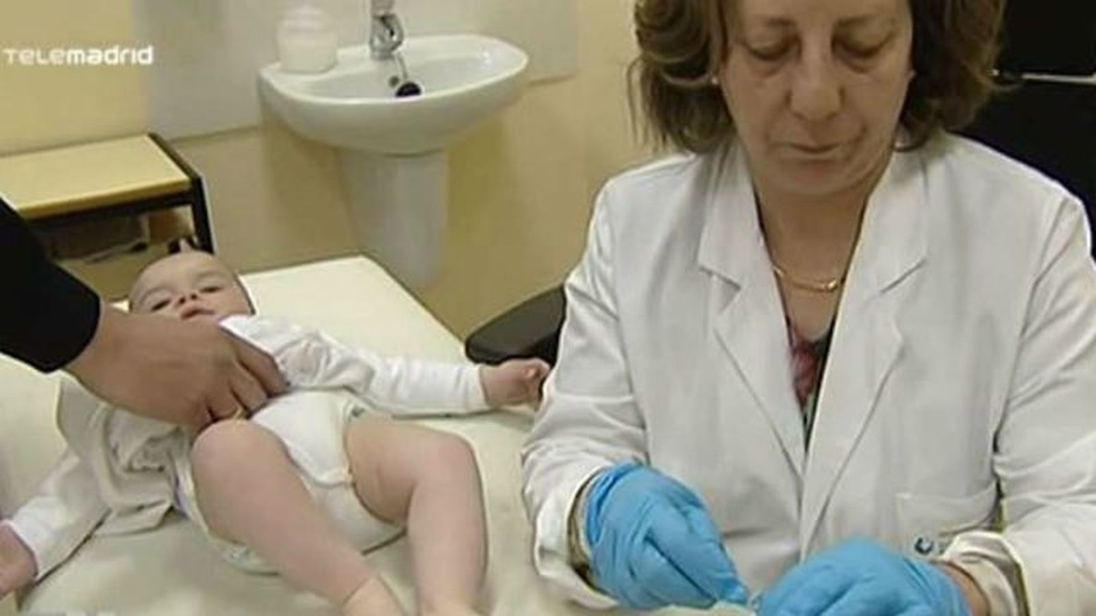 Sanidad y las comunidades acuerdan financiar la vacuna de la varicela en bebés