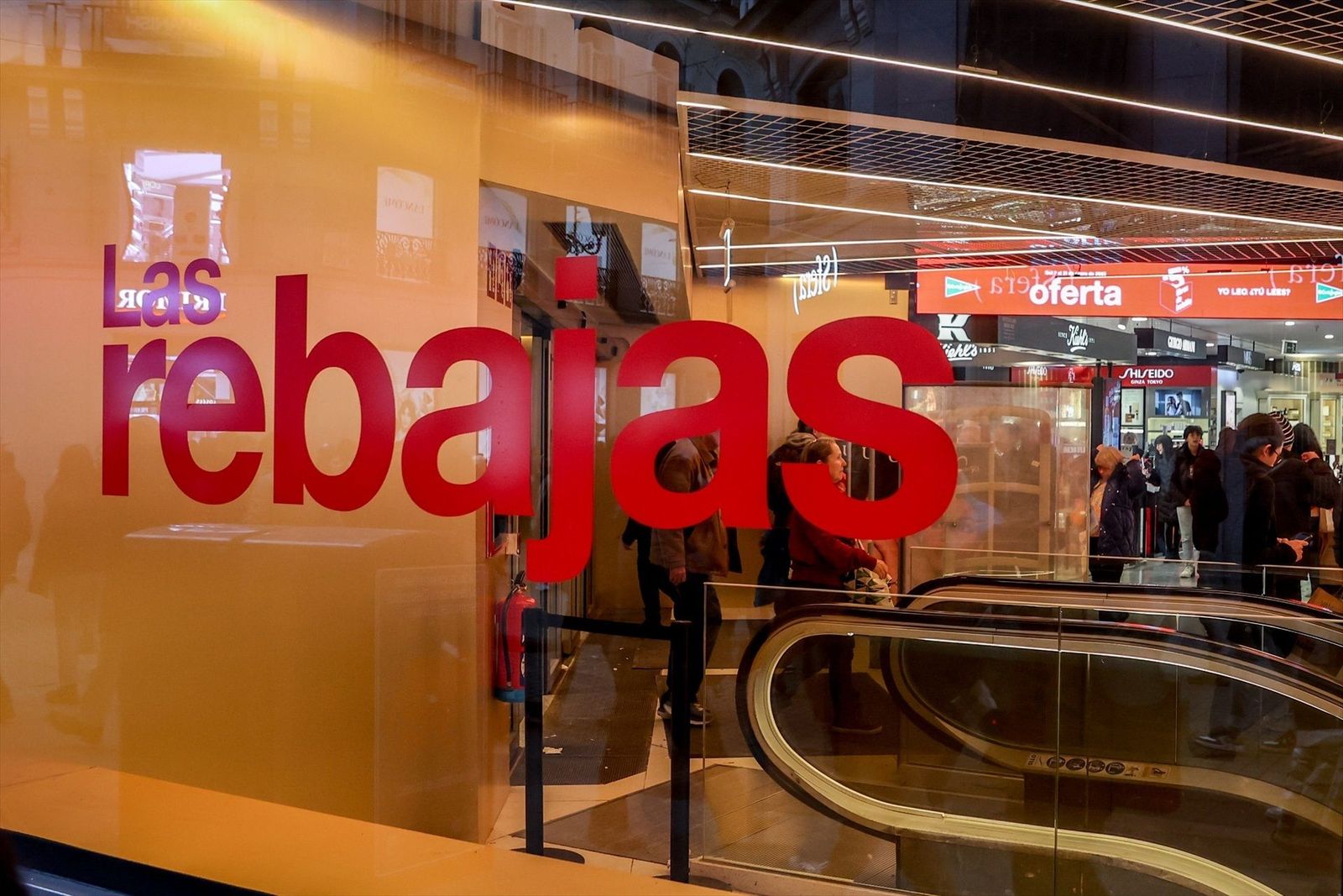 El Ayuntamiento de Madrid lanza una campaña para "combatir leyendas urbanas" en rebajas