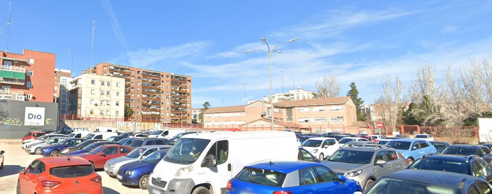 Parcela de Alcorcón que albergará el nuevo espacio de esparcimiento y aparcamiento disuasorio