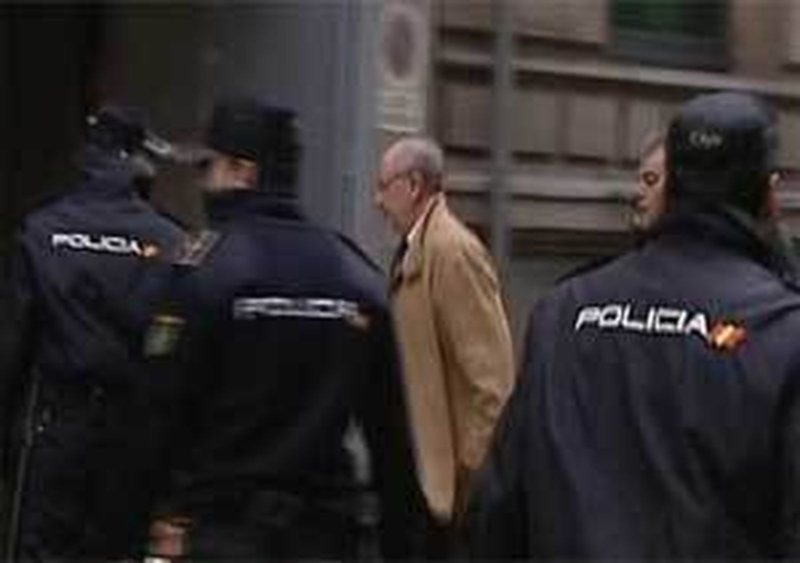 Rato a la entrada de la Audiencia Nacional