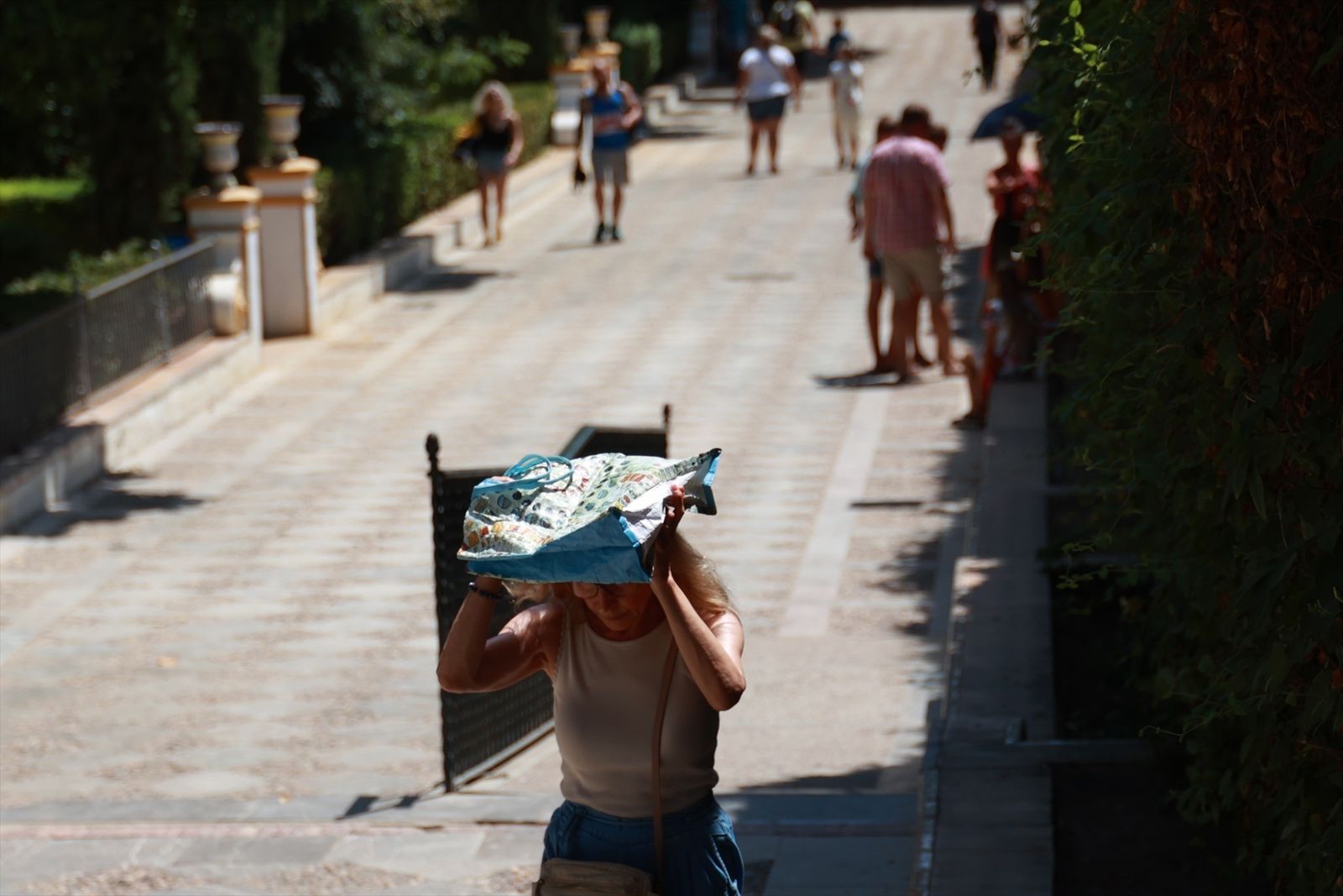 Personas en plena ola de calor