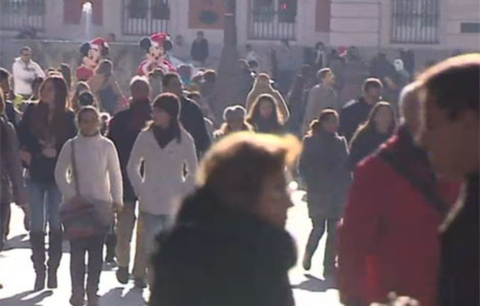 40.625 españoles emigraron en el primer semestre del año