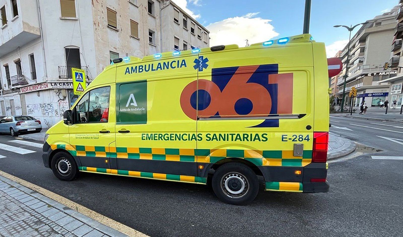 (Foto De ARCHIVO) Una Ambulancia Del 061 De Emergencias Sanitarias.