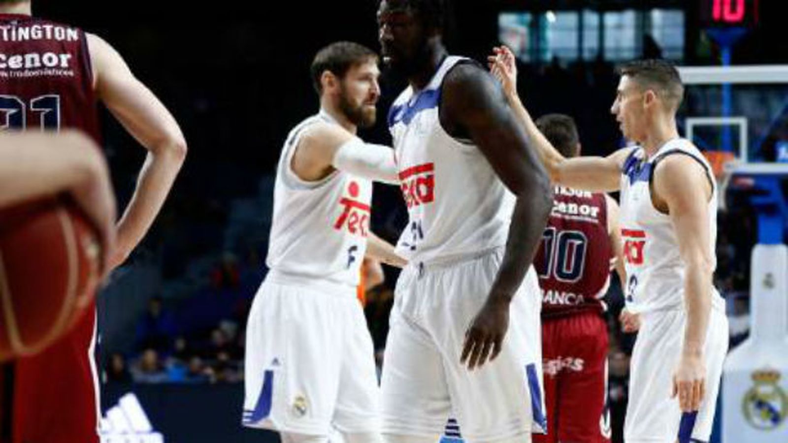 Nocioni y Carroll