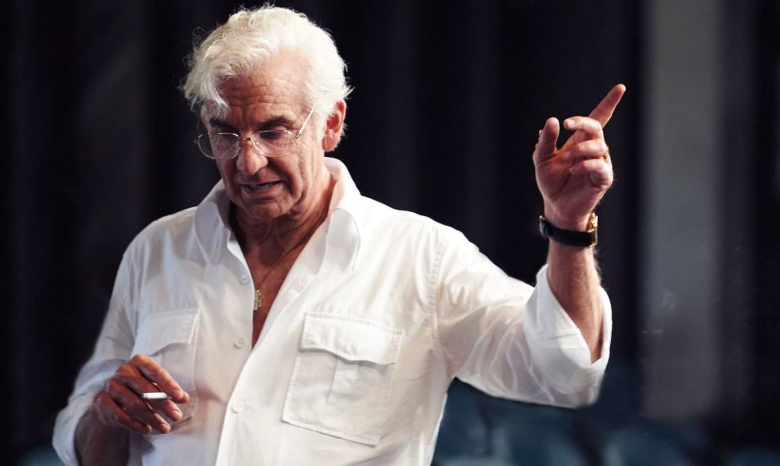 Bradley Cooper, como Leonard Bernstein