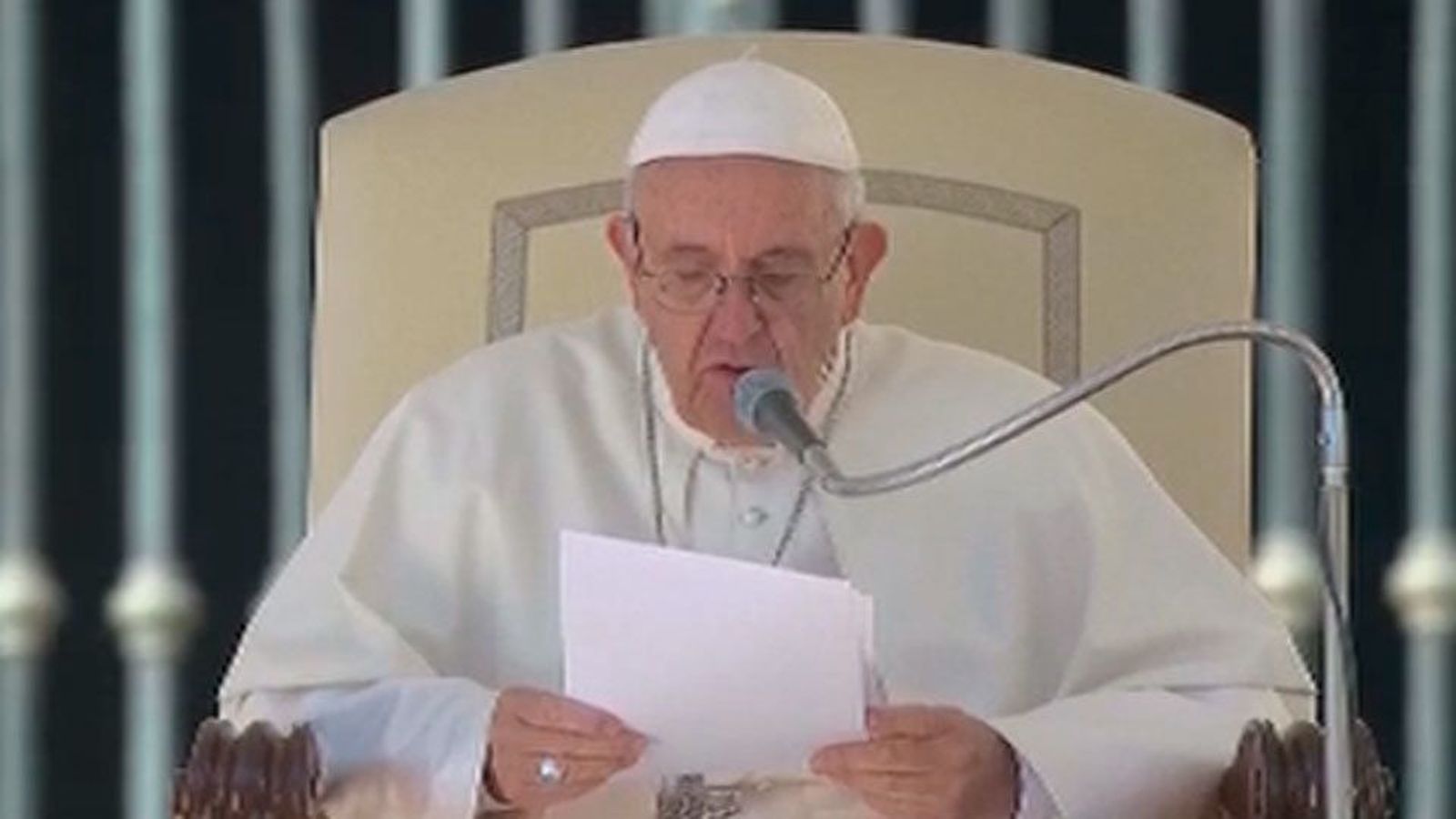El Papa exige el alto el fuego en Siria para poder evacuar a civiles