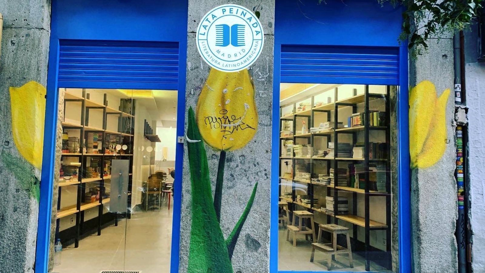 Librería 'Lata Peinada', especializada en literatura latinoamericana